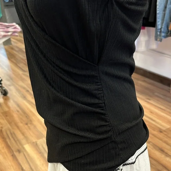 Doe & Rae Black Ribbed Halter Top - Picture 6 of 7